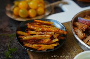 Aperitivo moment II. – Medový bůček, pikantní mangový dip, avokádový dip, glazovaný chřest s cibulkou a domácí hranolky | reBarbora's kitchen