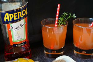 Aperitivo moment II. – Medový bůček, pikantní mangový dip, avokádový dip, glazovaný chřest s cibulkou a domácí hranolky | reBarbora's kitchen