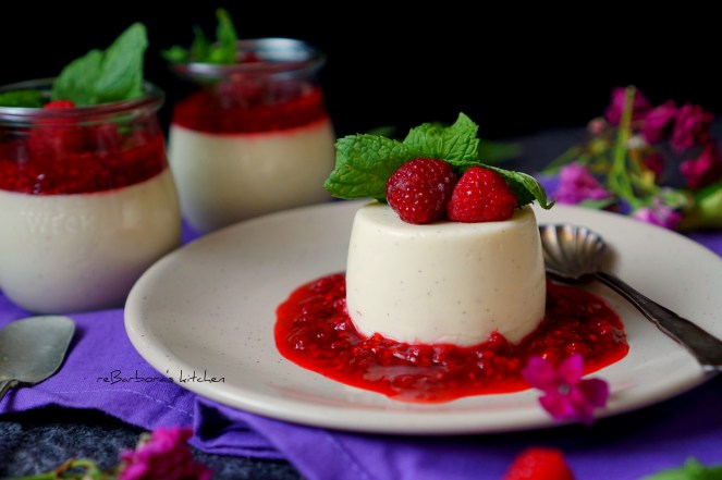 Limetková panna cotta s malinovou omáčkou | reBarbora's kitchen