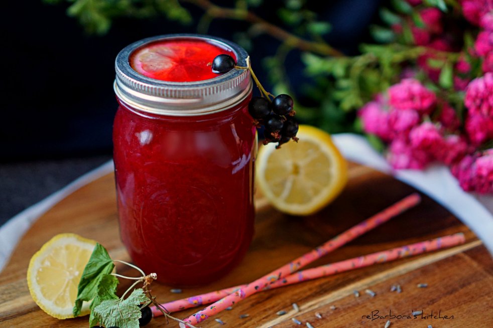 Limonáda z černého rybízu s levandulí | reBarbora's kitchen