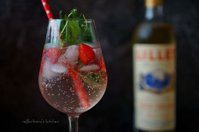 Lillet drink s jahodami citronovým tymiánem | reBarbora's kitchen