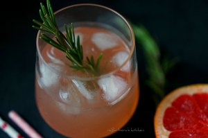 Lillet drink s grepovou šťávou a rozmarýnem | reBarbora's kitchen
