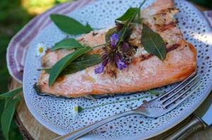 Losos na grilu s šalvějovým máslem | reBarbora's kitchen