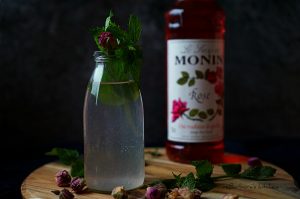 Párty time: Roastbeef s pažitkovou remuládou a růžový alko/nealko drink | reBarbora's kitchen