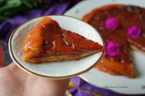 Švestkový tarte tatin - obrácený koláč s karamelizovanými švestkami | reBarbora's kitchen