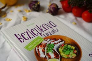 Recenze knih: Bezlepková kuchařka | reBarbora's kitchen
