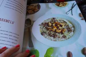 Recenze knih: Rawmania | reBarbora's kitchen