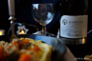 Těstoviny s dýňovo-kuřecí směsí se špenátem, ořechy a dýňovou omáčkou | reBarbora's kitchen