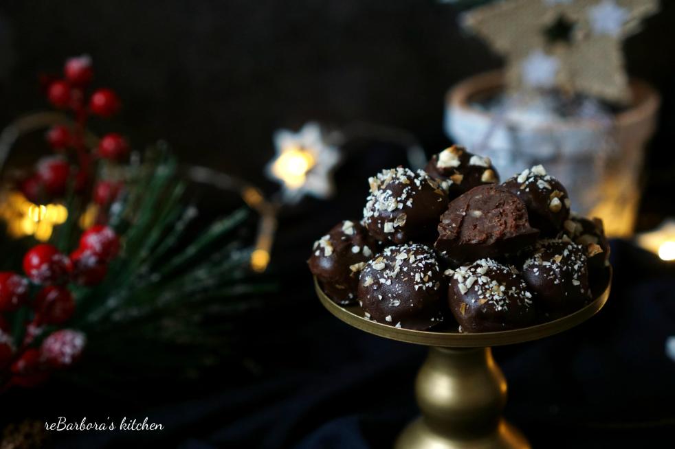 Lanýžové pralinky s oříšky a vanilkovým koňakem | reBarbora's kitchen