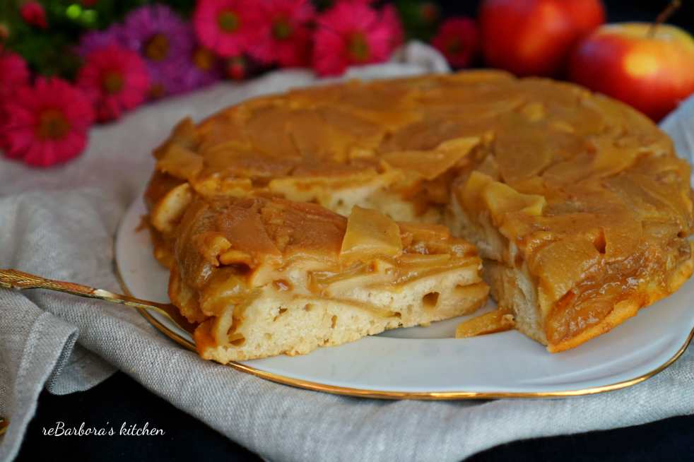Obrácený jablečný koláč se slaným karamelem | reBarbora's kitchen