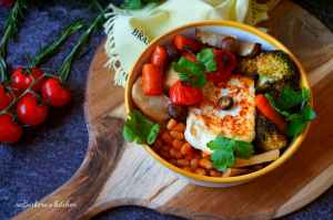 Bowl (miska) s pečenou zeleninou a sýrem haloumi aka budha bowl | reBarbora's kitchen