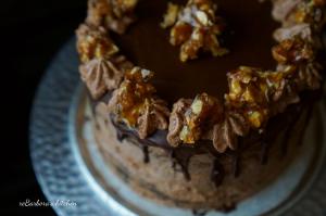 Čokoládový dort s čoko krémem, karamelem a griliášem | reBarbora's kitchen