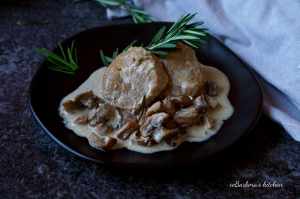 Telecí medailonky na houbách se smetanovou omáčkou | reBarbora's kitchen