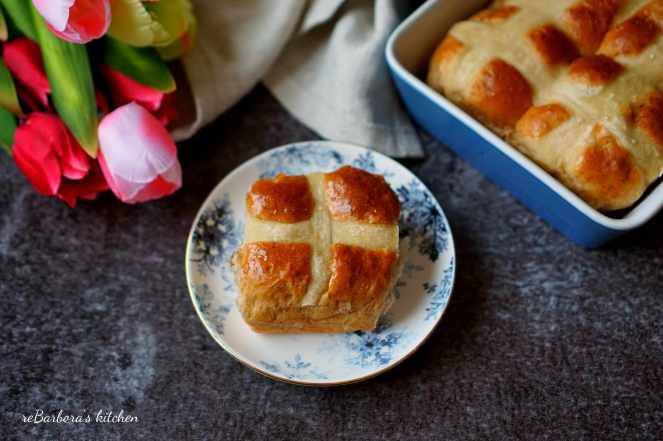 Hot cross buns | reBarbora's kitchen