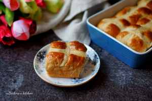 Hot cross buns | reBarbora's kitchen