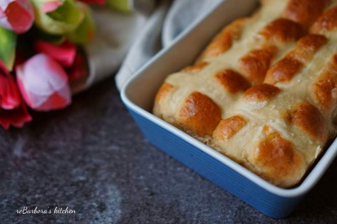 Hot cross buns | reBarbora's kitchen