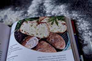 Recenze knih: Ruce v mouce - Iva Trhoňová | reBarbora's kitchen