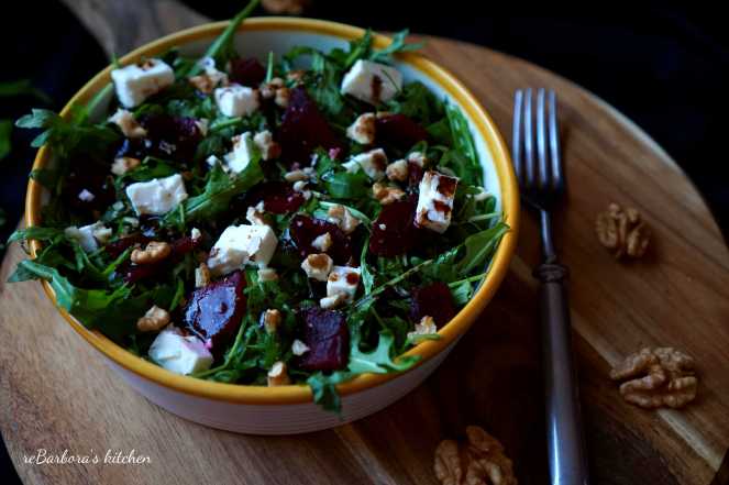 Salát s červenou řepou a balkánským sýrem | reBarbora's kitchen