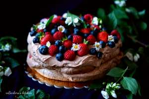 Čokoládový dort Pavlova s ovocem | reBarbora's kitchen