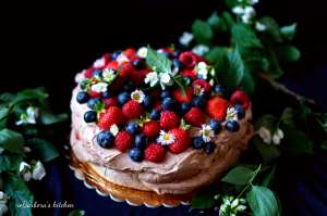 Čokoládový dort Pavlova s ovocem | reBarbora's kitchen