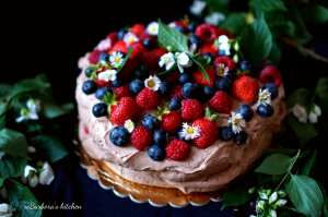 Čokoládový dort Pavlova s ovocem | reBarbora's kitchen