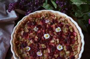 Křehký koláč s rebarborou a malinami | reBarbora's kitchen