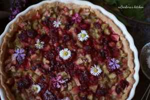Křehký koláč s rebarborou a malinami | reBarbora's kitchen