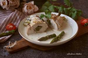 Kuřecí závitky s chřestem a gorgonzolovou omáčkou | reBarbora's kitchen