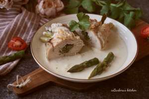 Kuřecí závitky s chřestem a gorgonzolovou omáčkou | reBarbora's kitchen