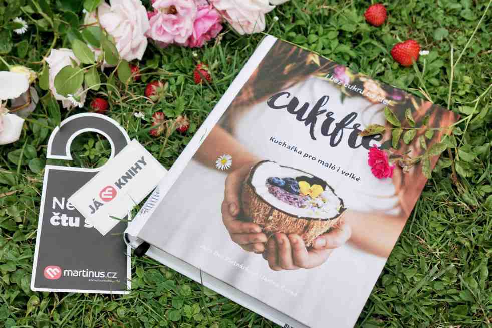 Recenze knih: Cukrfree kuchařka pro malé i velké - J. Černá/J. Dell Plotnárková | reBarbora's kitchen