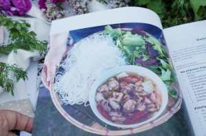 Recenze knih: Víc než jen Vietnamská kuchařka – Long Tran & Thuy Nguyen | reBarbora's kitchen