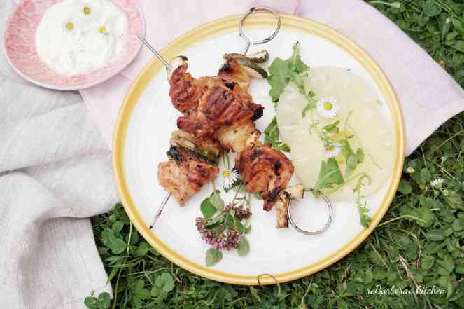 LotusGrill: Kuřecí špízy v marinádě s ananasem a cuketou | reBarbora's kitchen