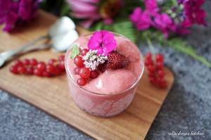 Jahodový Nice cream s levandulí | reBarbora's kitchen