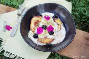 LotusGrill: Grilované broskve s jogurtovým dipem, ořechy a griliášem | reBarbora's kitchen