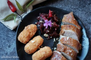 Kachní prsa s bramborovo-mandlovými kroketami a chutney (čatní) z červeného zelí | reBarbora's kitchen