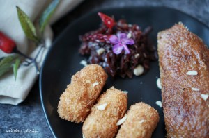 Kachní prsa s bramborovo-mandlovými kroketami a chutney (čatní) z červeného zelí | reBarbora's kitchen