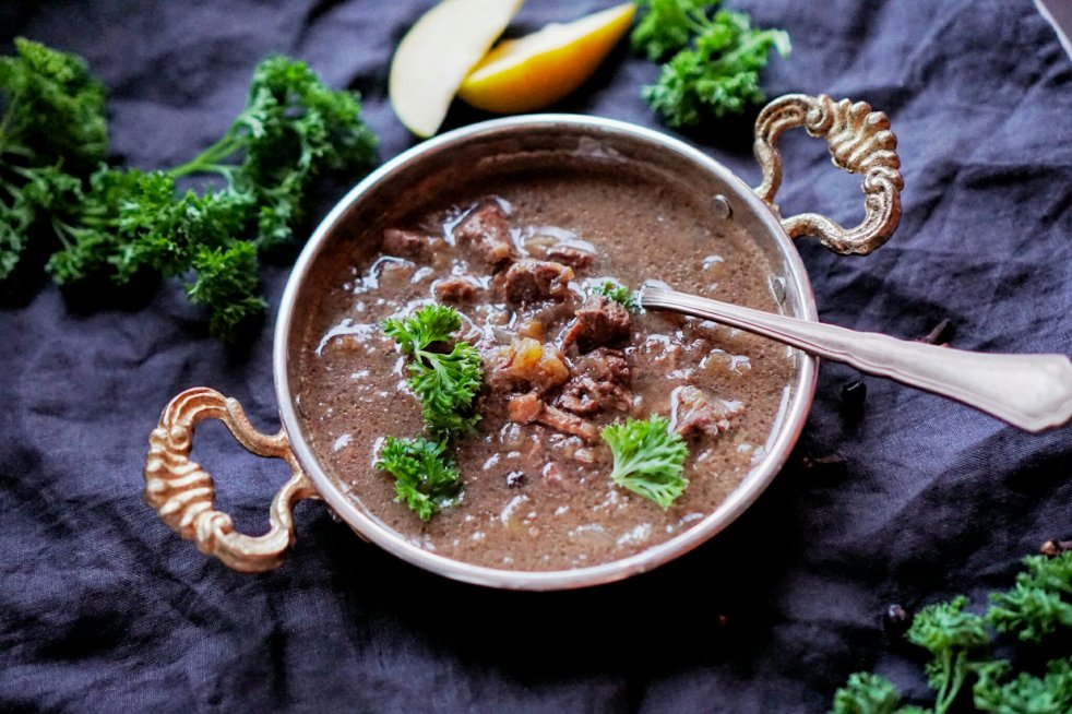 Hovězí kýta na víně